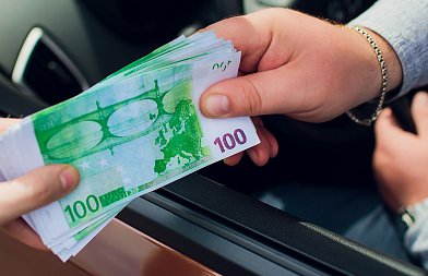 Καταβλήθηκαν από ΑΑΔΕ de minimis 22 εκ. ευρώ σε 4.882 δικαιούχους, τι αφορούν οι πληρωμές