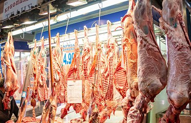 Ο Σάββας Κεσίδης, πρόεδρος ΠΟΚΚ, λέει στον ΑγροΤύπο γιατί δεν μπορεί να εφαρμοστεί αναγραφή τιμής στο ταμπελάκι κρεοπωλείου