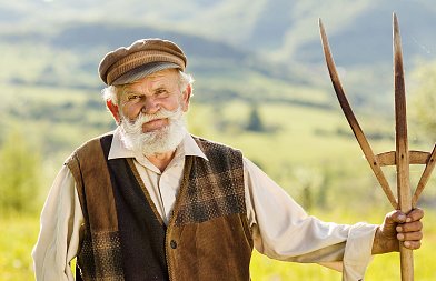 Πληρώνουν τα 250 ευρώ, ποιοι συνταξιούχοι θα εισπράξουν το επίδομα