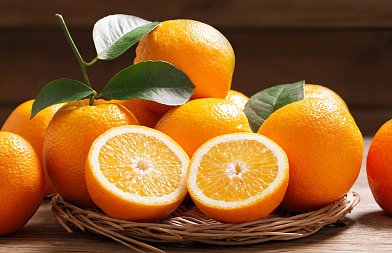 Ιταλοί έμποροι έφεραν απογείωση τιμών στα πορτοκάλια Λάνε Λέιτ και Βαλέντσια, πολλές ζημιές στα εσπεριδοειδή της Ισπανίας