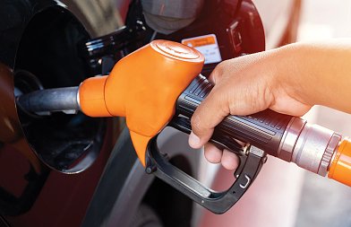 Πρωθυπουργός: Στα 20 λεπτά η μείωση στο πετρέλαιο κίνησης, 4 παρεμβάσεις για αντιμετώπιση της ακρίβειας