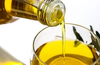 Νέα δημοπρασία πώλησης ελαιολάδου στην χώρα μας, τι συμβαίνει με τιμές εξαγωγές και αποθέματα στην Ισπανία