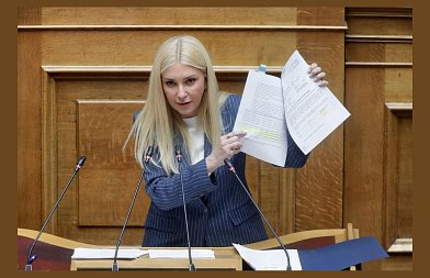 Εκτός κάδρου προανακριτικής επιτροπής Λιβανός και Αραμπατζή - Σύγκρουση κορυφής στη Βουλή ανάμεσα σε κυβέρνηση κι αντιπολίτευση