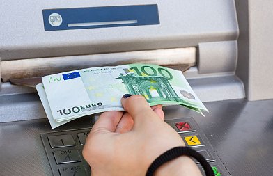 Θα υπάρξει νομοθετική ρύθμιση για να μην γίνουν περικοπές στις συντάξεις λέει η κυβέρνηση