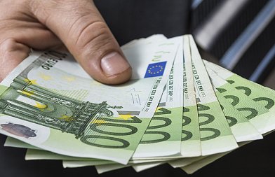 Στο σκοτάδι τα de minimis για λιπάσματα και μηδική, πότε η ΑΑΔΕ θα κάνει πληρωμές για πρώτο και δεύτερο Πυλώνα