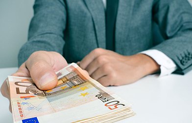 Έρχεται νέα ρύθμιση έως και 72 δόσεις για οφειλές σε εφορία και ασφαλιστικά ταμεία, οι προϋποθέσεις ένταξης
