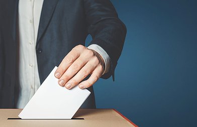 ΕΒΟΛ: Επανεκλέχθηκε Πρόεδρος ο Στέφανος Διακομής