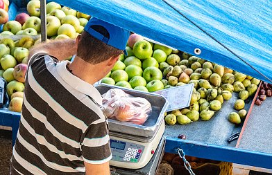 Πανελλαδικό λουκέτο στις λαϊκές αγορές που ξεκινούν κινητοποιήσεις, ποια τα αιτήματα του κλάδου