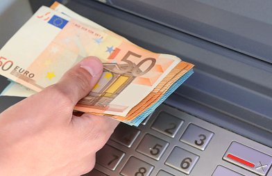 Σε δύο δόσεις θα γίνει από την ΑΑΔΕ η πληρωμή των συνδεδεμένων ενισχύσεων