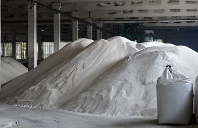 Προσωρινή αναστολή δασμών και κρατικές ενισχύσεις περιλαμβάνει το σχέδιο για τα λιπάσματα της Κομισιόν