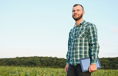 ΥπΑΑΤ: 3 δισ. ευρώ για επενδύσεις στον πρωτογενή τομέα και χρηματοδοτικό εργαλείο σε νέους γεωργούς