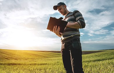 Χάθηκαν οι μισές ρυθμίσεις για οφειλές ασφαλιστικών εισφορών ΕΦΚΑ, ανάγκη για νέα ρύθμιση έως 120 δόσεις