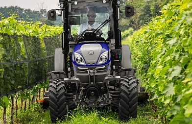 New Holland T4.120F Auto Command: Η κορυφαία επιλογή στην κατηγορία Premium Specialty Segment
