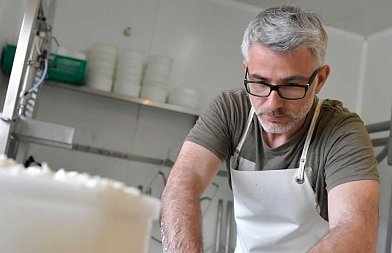 Πέμπτη το Δ.Σ. της Εθνικής Διεπαγγελματικής Οργάνωσης Φέτας, διαψεύδονται τα σενάρια για αλλαγή προδιαγραφών ΠΟΠ