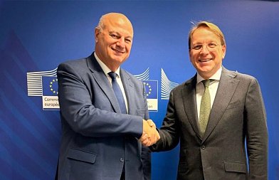 Μέτρα βιοασφάλειας για να ανακοπεί η εξάπλωση της ευλογιάς ζητά ο Βάρχελι στην συνάντηση που είχε με Τσιάρα