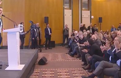 Πολιτική επικαιρότητα: Νομοσχέδιο για Πολιτική Προστασία και 8 προτάσεις για το αγροτικό ζήτημα από Τσίπρα