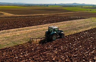 Έδωσαν κονδύλια 1 δις ευρώ για καινοτομία στην αγροτική παραγωγή αλλά δεν την είδαν στα χωράφια
