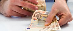 Στην αναμονή οι παραγωγοί για την πληρωμή που ήταν να γίνει τέλη Ιουλίου, τι οφειλές χρωστάει η ΑΑΔΕ