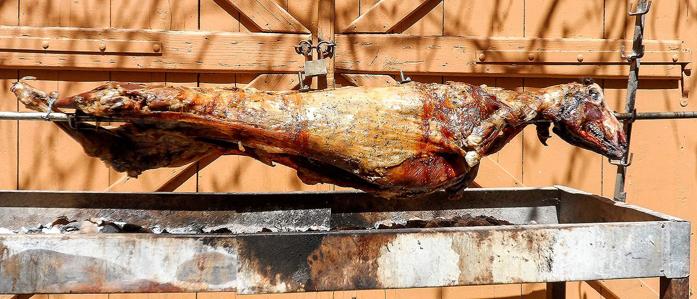 Στο Καλάθι του Πάσχα και φέτος τα αμνοερίφια, χασούρα για κτηνοτρόφους