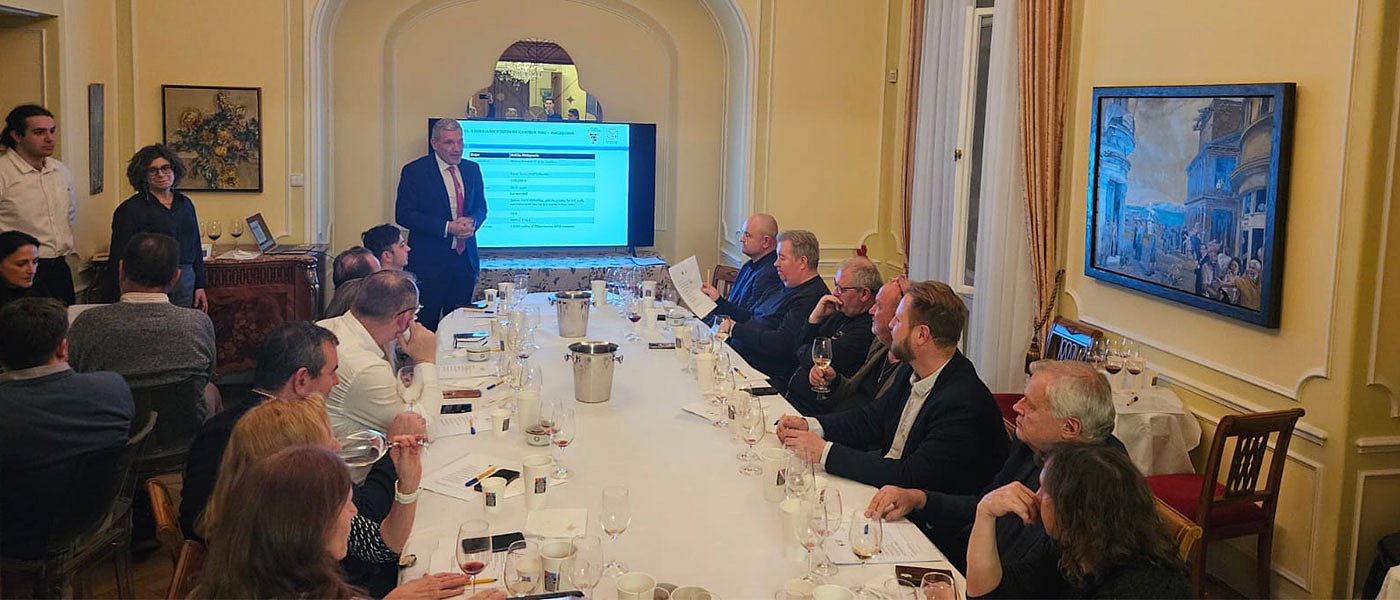 Ενημέρωση διπλωματικού σώματος και master class για ελληνικό κρασί στην Τσεχία