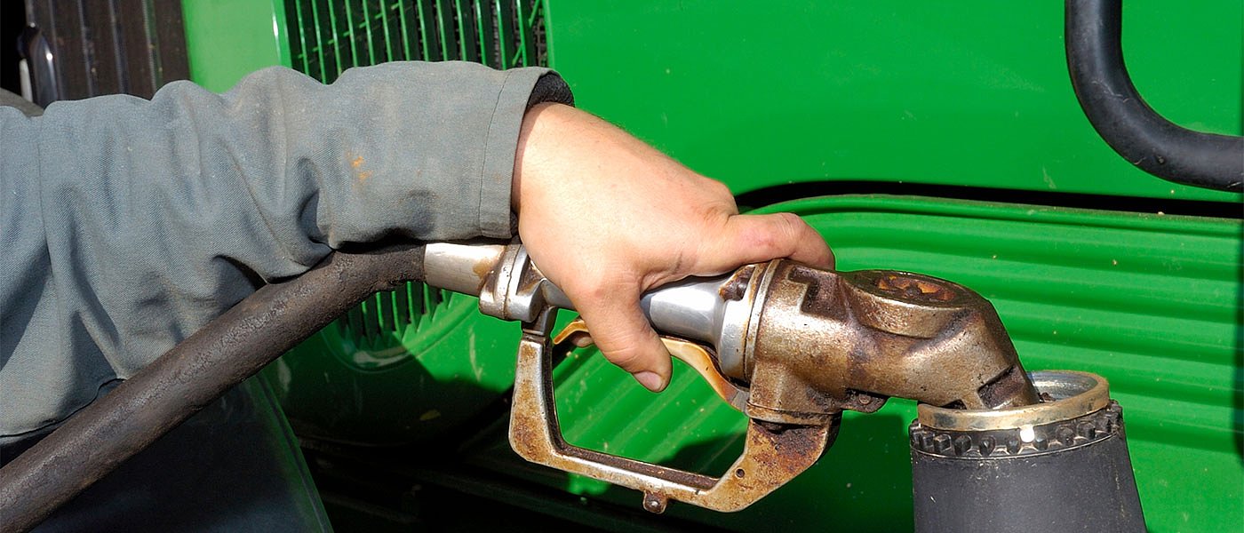 Πληρώθηκαν ΕΦΚ πετρελαίου οι αγρότες για να αγοράσουν κεράκι την Ανάσταση