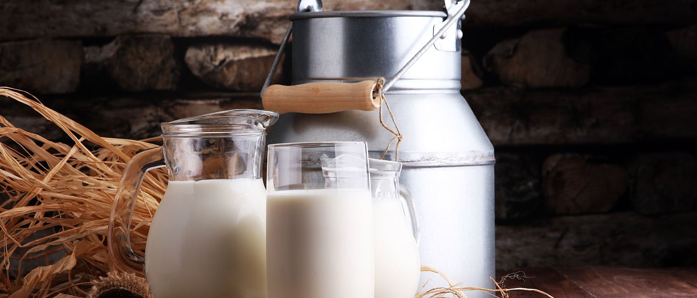 Φουντώνει η ζήτηση για αιγοπρόβειο γάλα, νέες τιμές προσφέρουν οι εταιρείες