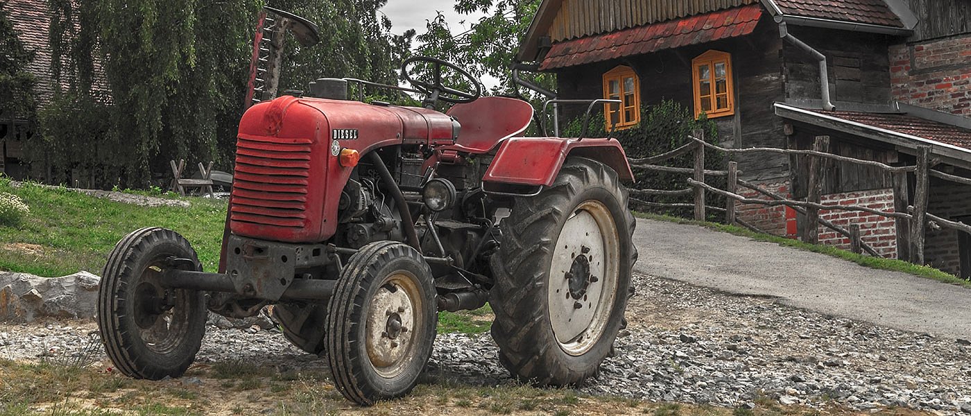 Μπλόκο στις μεταβιβάσεις «ξεσκέπαστων» τρακτέρ