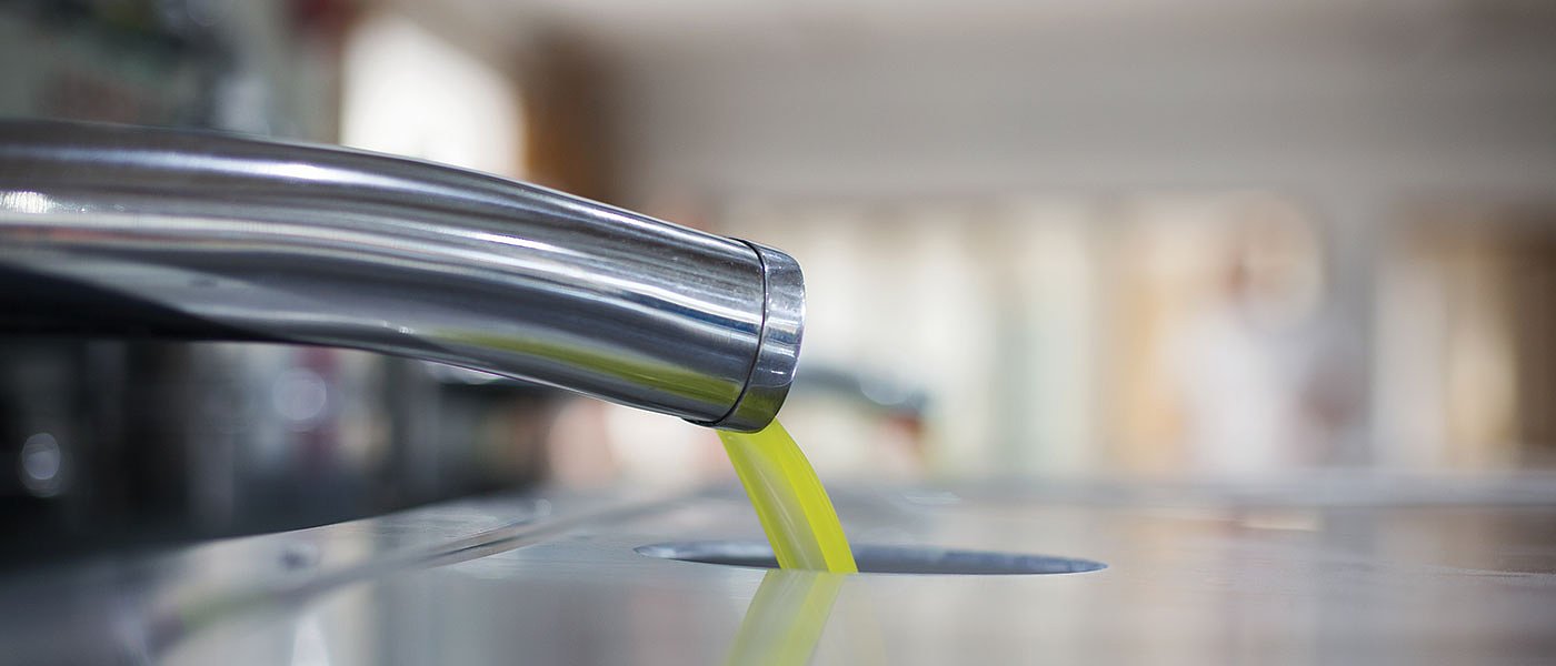 Υγρασία και ζέστη δεν ευνοούν την ποιότητα του ελαιολάδου, συνεχίζεται η ζήτηση