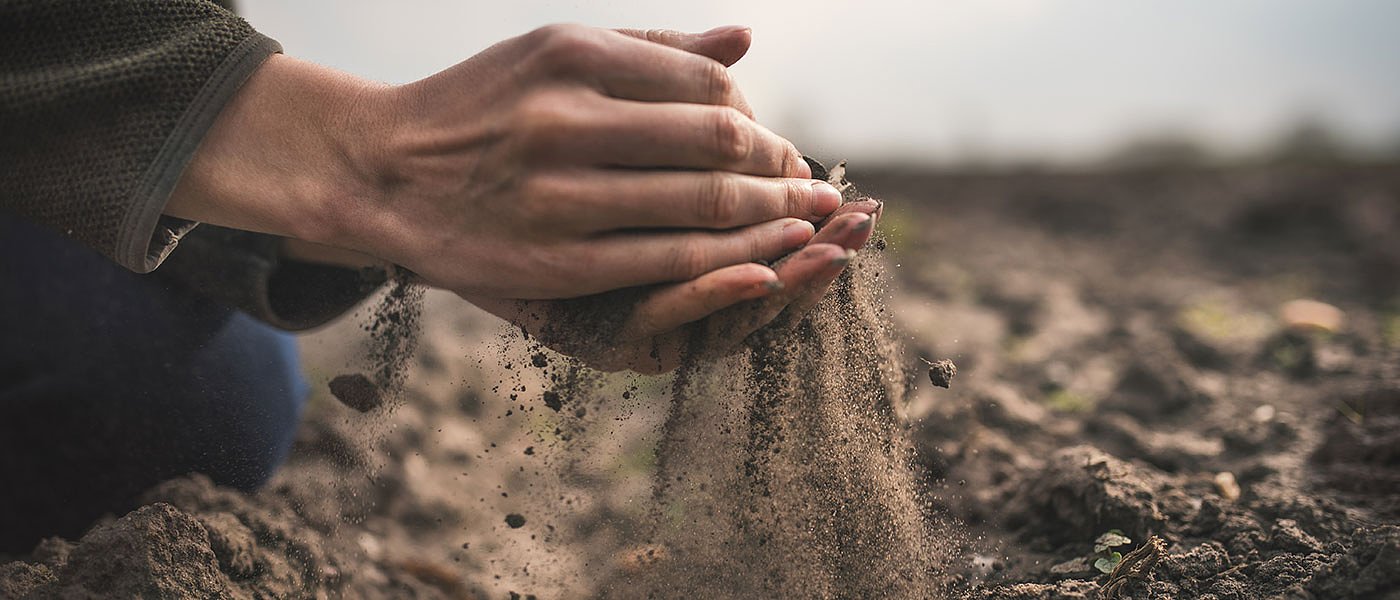 Δικαιολογίες... ΥπΑΑΤ στη βουλή για τους αποκλεισμούς στην ενίσχυση λιπασμάτων