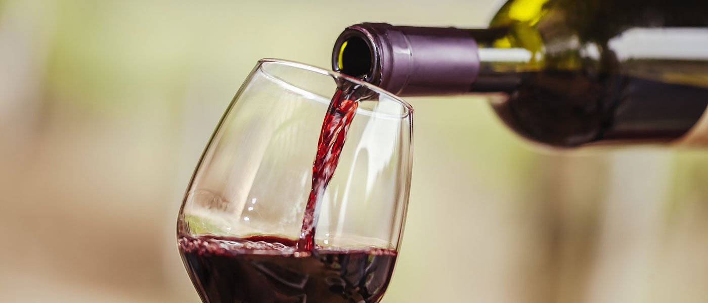 Εκρηκτική η αύξηση των εισαγωγών φθηνών οίνων στην χώρα μας το 2024