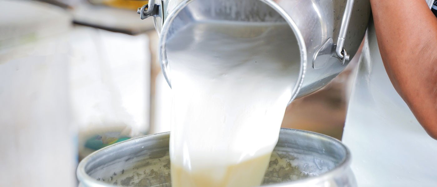 Μέχρι 1,21 για το πρόβειο γάλα από την Καράλης ΑΕ, ο οριστικός τιμοκατάλογος