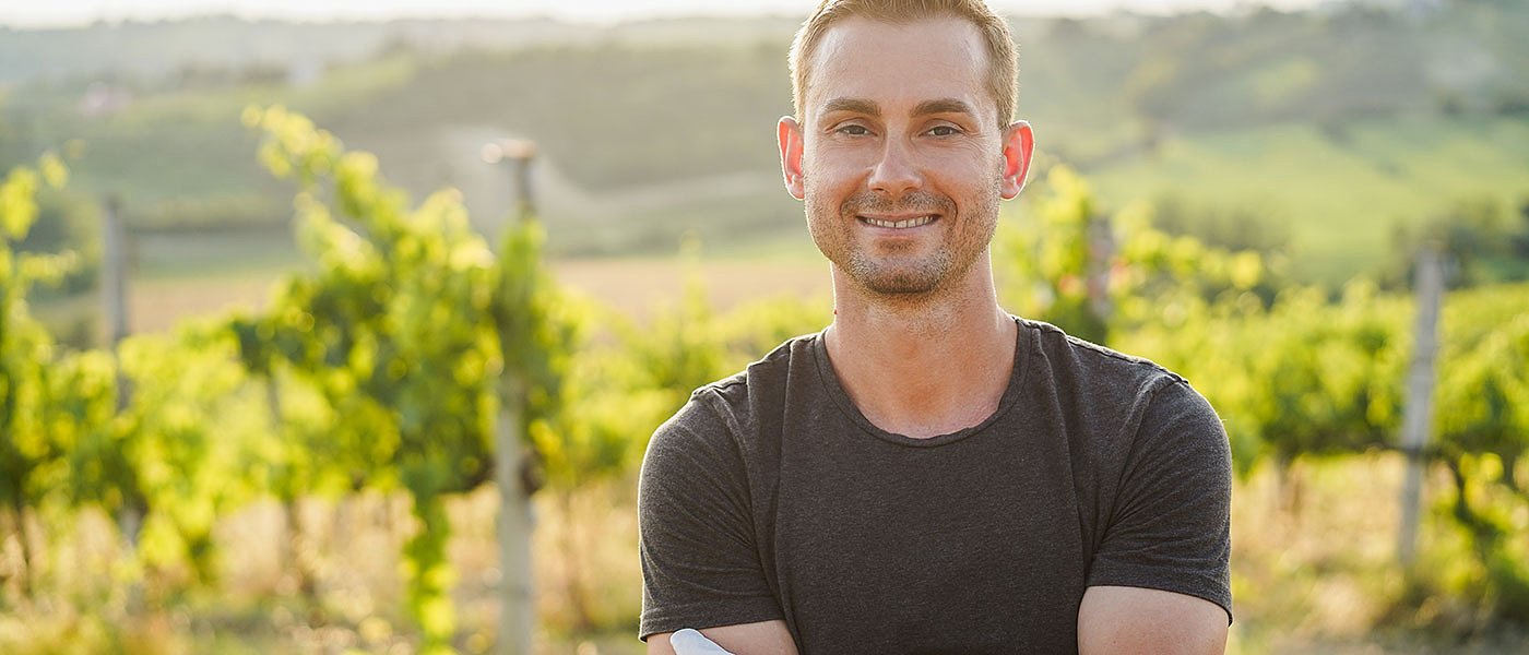 Μέτρα στήριξης νέων αγροτών ζητά η Κομισιόν, δίνει πράσινο φως για πριμ πρώτης εγκατάστασης 300.000 ευρώ