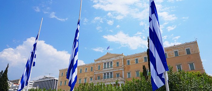 «Μύλος» στην Εξεταστική Επιτροπή με το θέμα της λίστας μαρτύρων - Από την Πόλη έρχομαι και στην κορυφή καν΄ έλα η κατάθεση Λαφαζάνη