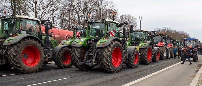 Μεγάλη αγροτική κινητοποίηση θα γίνει το Δεκέμβριο στις Βρυξέλλες, τα αιτήματα των αγροτών της ΕΕ