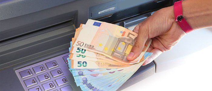 Άμεση αποδέσμευση τραπεζικών λογαριασμών κάνει η ΑΑΔΕ, ευκαιρία για χιλιάδες οφειλέτες, με ποιες προϋποθέσεις μπορεί να γίνει