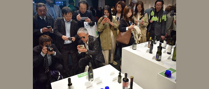 Ο κόσμος του έξτρα παρθένου ελαιόλαδου στρέφεται προς την Άπω Ανατολή