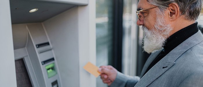 Πότε γίνονται οι πληρωμές των συντάξεων του Ιανουαρίου από τον ΕΦΚΑ
