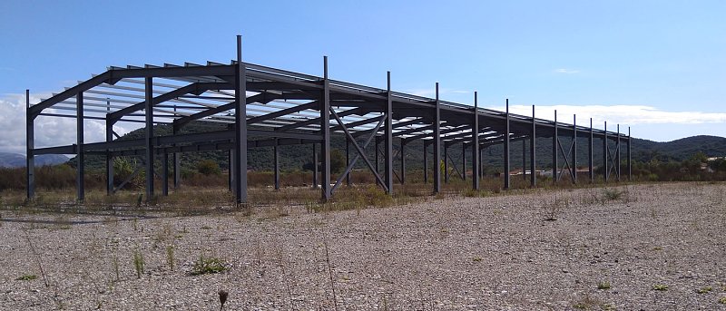 Πωλείται υπό κατασκευή μονάδα βρώσιμης ελιάς