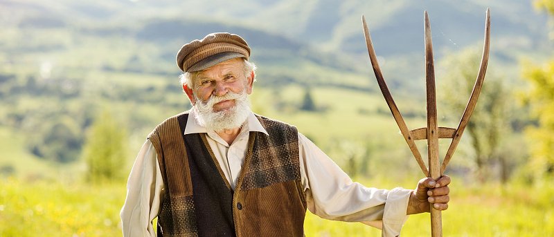 Πληρώνουν τα 250 ευρώ, ποιοι συνταξιούχοι θα εισπράξουν το επίδομα