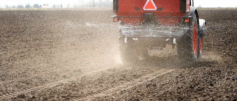 Αγροτικά εφόδια: Πόσο κοστίζουν τελικά στον Έλληνα γεωργό;