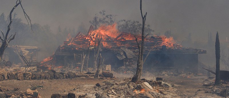 Αναστολή πράξεων αναγκαστικής εκτέλεσης για 1 έτος για πληγέντες από τις πυρκαγιές του καλοκαιριού 2025