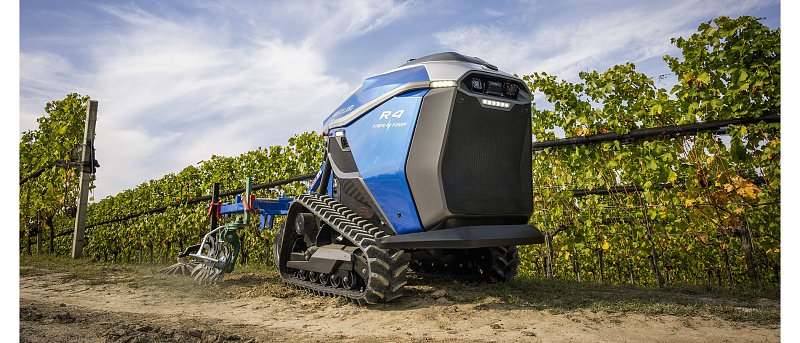 Η New Holland παρουσιάζει την αυτόνομη σειρά ρομπότ R4 σχεδιασμένη για να ανταποκρίνεται στις προκλήσεις